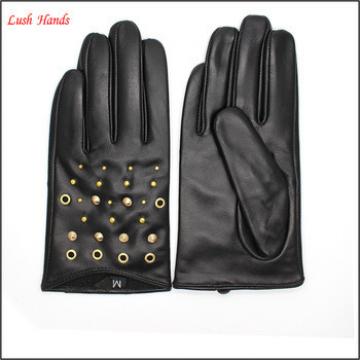 fashion lady short drving gloves leather gloves with rivets of metal