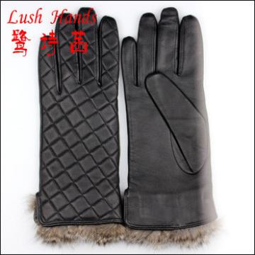 2016 Ladies checker design leather gloves for wholesale with rabbit fur cuff