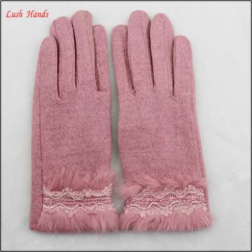 Ladies pink woolen gloves with delicate cuff for wholesale