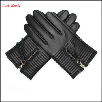 Beautiful women dresses leather gloves with zipper