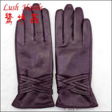 Ladies&#39; sheepskin working gloves with strap traditional leather glove