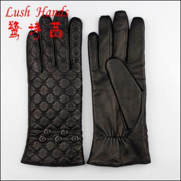 2016 men&#39;s fashion black genuine leather gloves with checker design