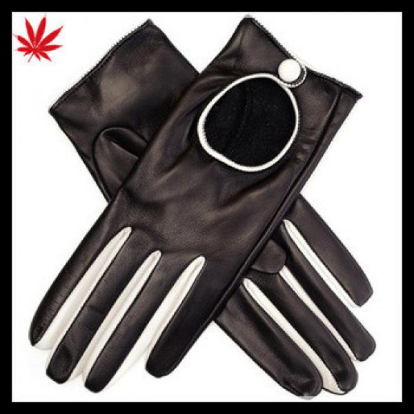 Black and white women leather driving gloves #1 image