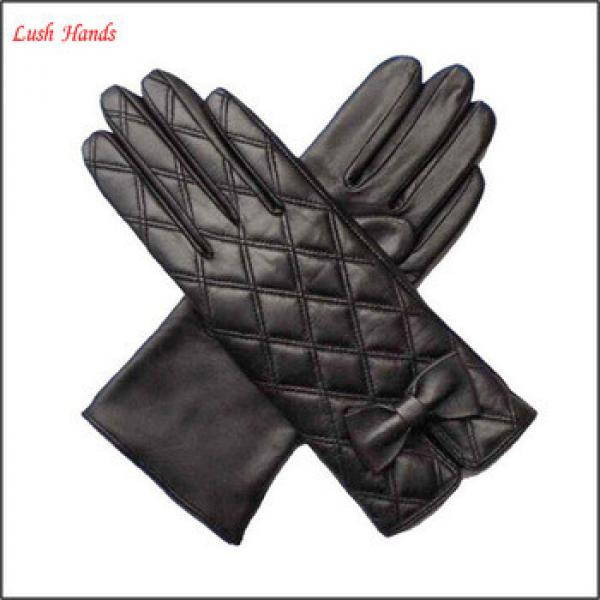 ladies new style embroidery black leather glove with bow #1 image