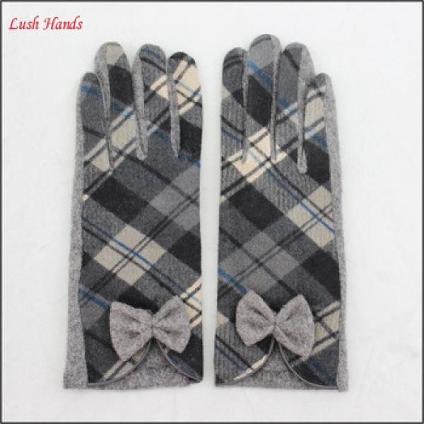ladies winter warm touch screen woolen hand gloves with bow #1 image