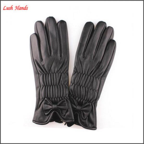 2015 lady&#39;s fashion black sheep leather gloves with bow #1 image