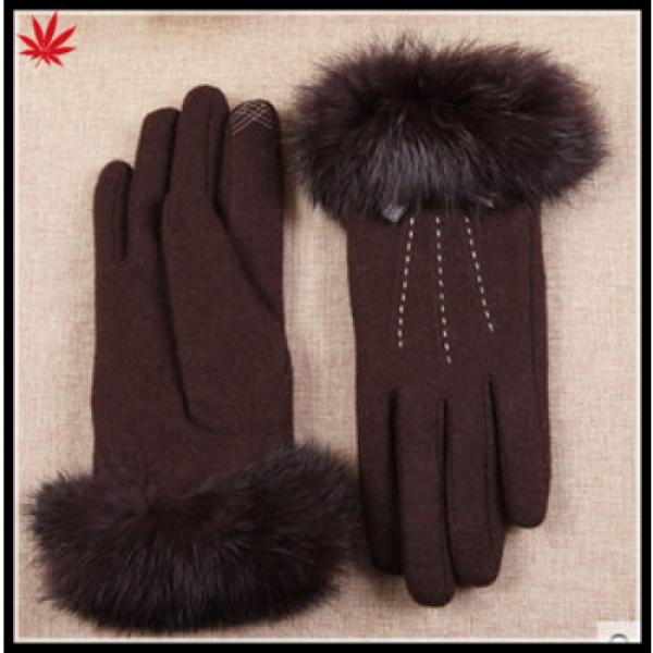 The new women&#39;s 2016 touch-screen woolen gloves with fake fur #1 image