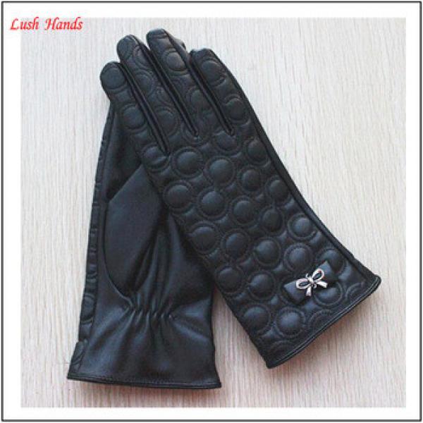 2016 Fashion Cheap Lady PU Touch Screen Gloves with metal decorations #1 image