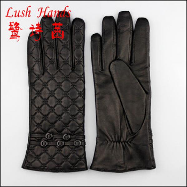 2016 men&#39;s fashion black genuine leather gloves with checker design #1 image