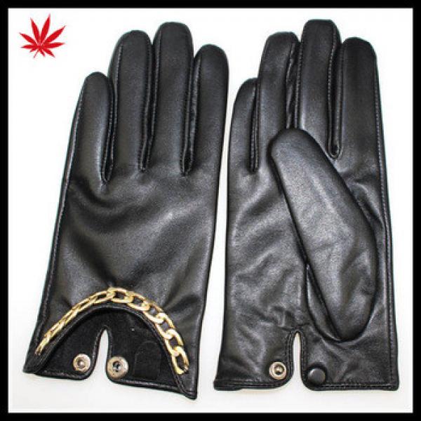 Women&#39;s basic leather gloves with metal chain #1 image