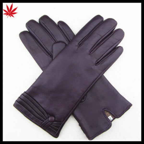 Women&#39;s cashmere lined leather gloves with shedding cuff #1 image